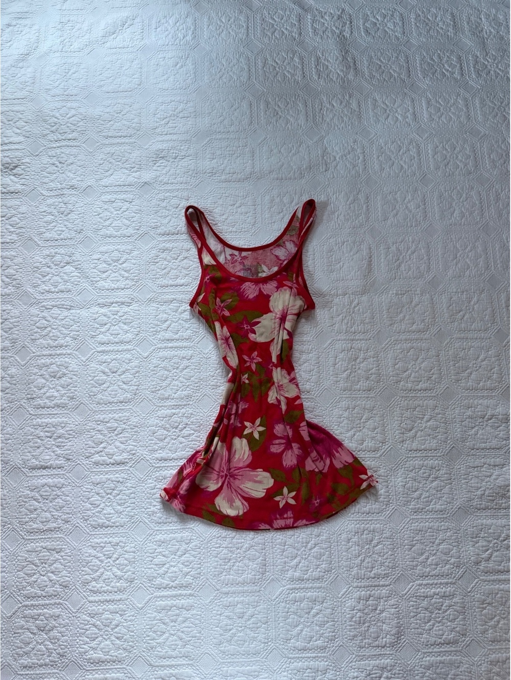 Vintage Massimo Women's Sleeveless Floral tank Red Pink